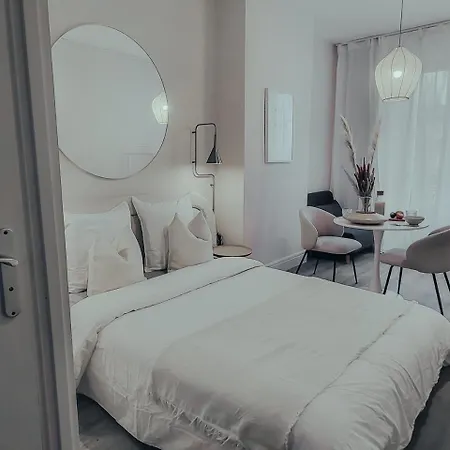 Suite Onega Lyon Extérieur photo
