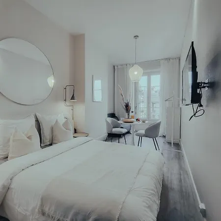 Suite Onega Lyon Extérieur photo